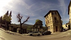 Imagen de ruta Camino por Ascoli Piceno lleno de historía