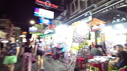 Obrázek z trasy Khao San Road v noci, Bangkok